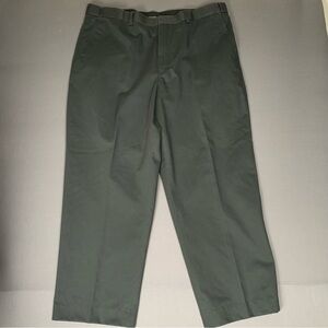 L.L Bean Men’s Comfort Waist Pleated Pants Size 38x29 Black 100% Cotton ID262555